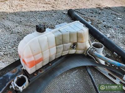 Kenworth T600 Radiator Overflow Bottle / Surge Tank for a 2009 Kenworth T660