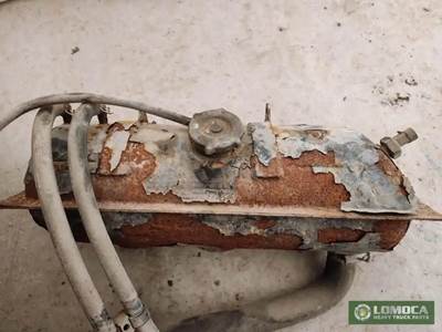 Sterling M8500 Radiator Overflow Bottle / Surge Tank for a 2002 Sterling M8500 Acterra