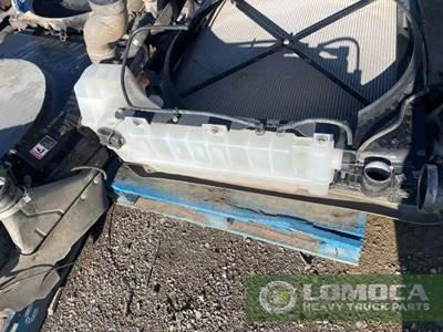 Volvo VNL Radiator Overflow Bottle / Surge Tank