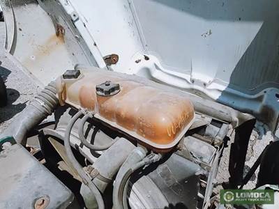 Volvo VNL Radiator Overflow Bottle / Surge Tank