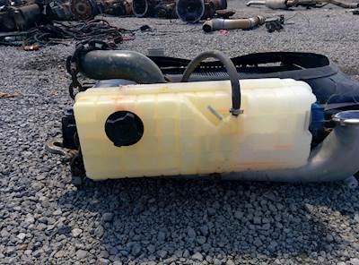 Volvo VNL670 Radiator Overflow Bottle / Surge Tank