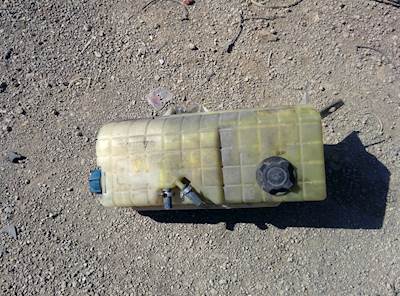 Volvo VNM Radiator Overflow Bottle / Surge Tank