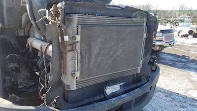 Freightliner Cascadia 125 Radiator