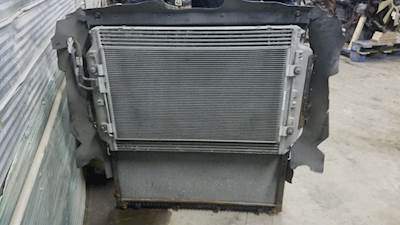 Freightliner Cascadia 125 Radiator