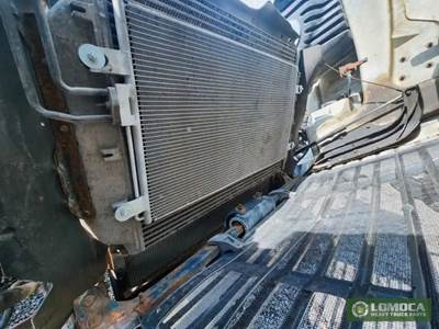 Freightliner Cascadia 125 Radiator