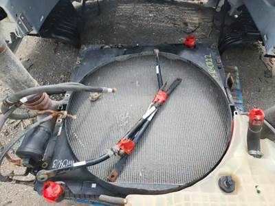 Freightliner Cascadia 125 Radiator