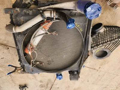 Freightliner Cascadia 126 Radiator