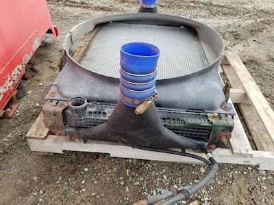 Freightliner FLD120 Radiator