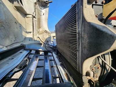 Hino 308 / 338 Radiator