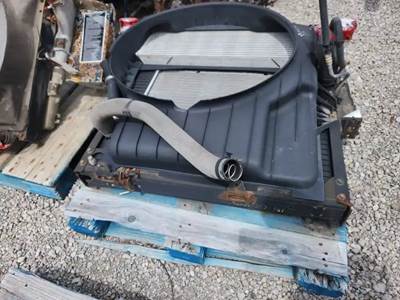 International MV607 Radiator