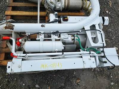 Mack MRU613 Radiator