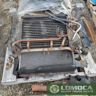 Mitsubishi FE85D Radiator