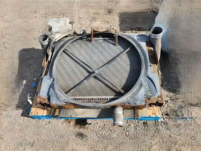 Peterbilt 330 Radiator