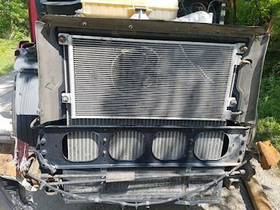 Volvo VNL Radiator