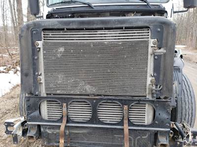 Volvo VNL Radiator