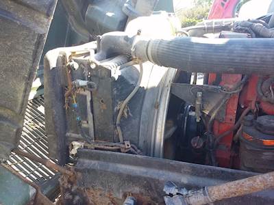 Volvo VNL64T Radiator