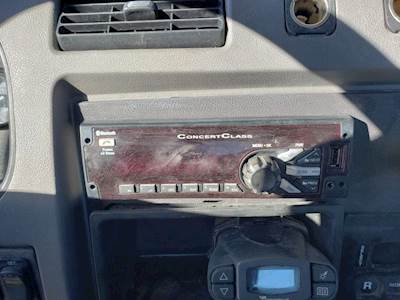 Peterbilt 348 Radio