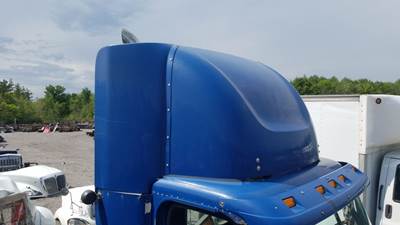 Freightliner Columbia 120 Roof Fairing
