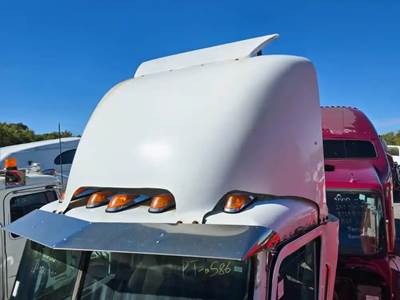 Peterbilt 384 Roof Fairing