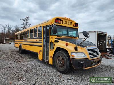 Blue Bird BB Conventional Salvage Truck