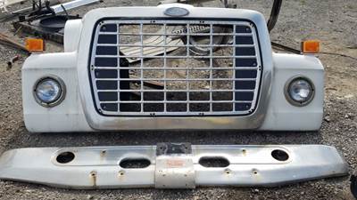 Ford LNT9000 Salvage Truck