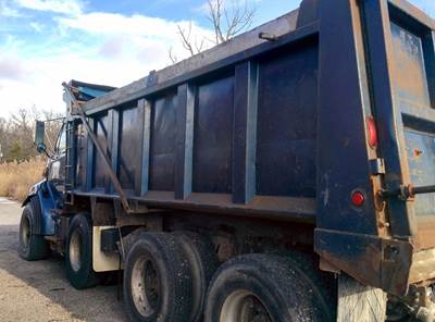Ford LT9513 Salvage Truck