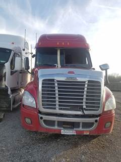 Freightliner Cascadia 125 Salvage Truck