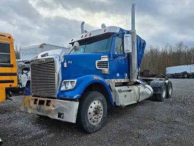Freightliner Coronado 122 SD Salvage Truck