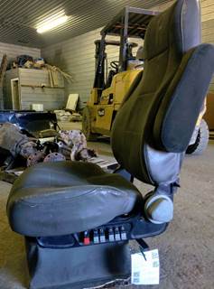 Freightliner FLD120 Salvage Truck