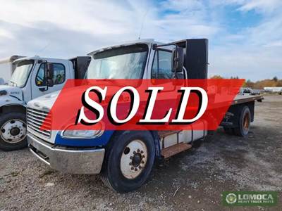 Freightliner M2 106 Salvage Truck