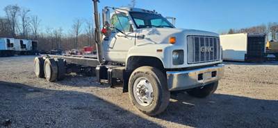 GMC C7500 Salvage Truck