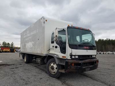 GMC T7500 Salvage Truck