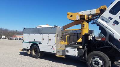 GMC T7500 Salvage Truck