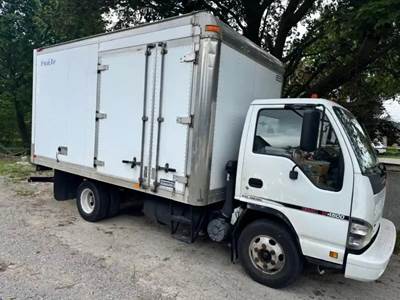 GMC W4500 Salvage Truck