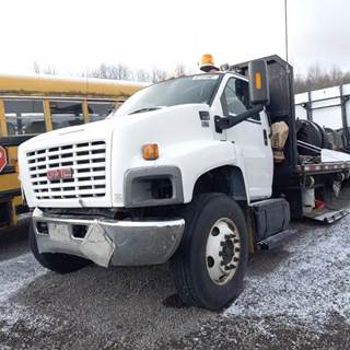 GMC C8500 Salvage Truck