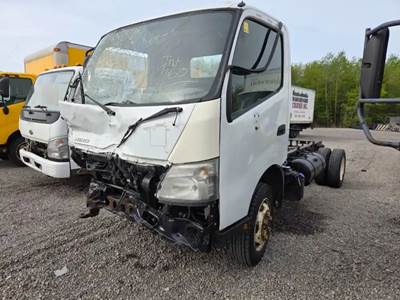 Hino 195 Salvage Truck