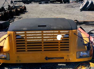 International 3800 Salvage Truck