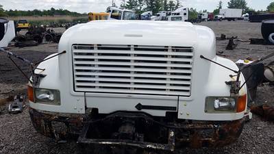 International 4300 Salvage Truck