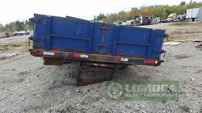 International 4700 Salvage Truck