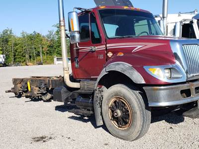 International 7500 Salvage Truck