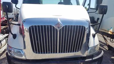 International 8600 Salvage Truck