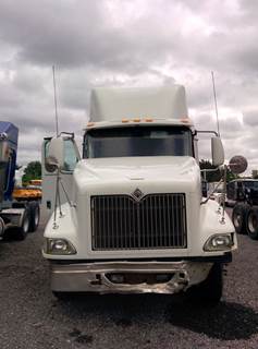 International 9200i Salvage Truck