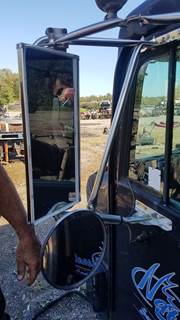 International 9300 Salvage Truck