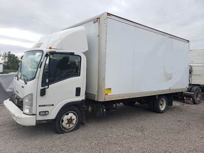 Isuzu NQR Salvage Truck