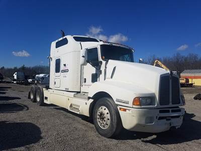 Kenworth T600 Salvage Truck