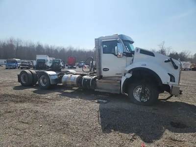 Kenworth T880 Salvage Truck