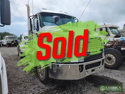 Mack Anthem Salvage Truck