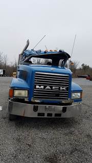 Mack CH613 Salvage Truck