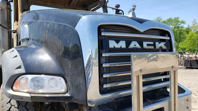 Mack Granite CT713 Salvage Truck