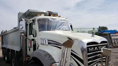 Mack Granite GU813 Salvage Truck